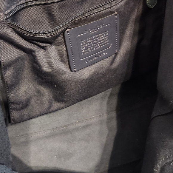 Coach purse New without tags. Beautiful leather emerald color. - Picture 8 of 9